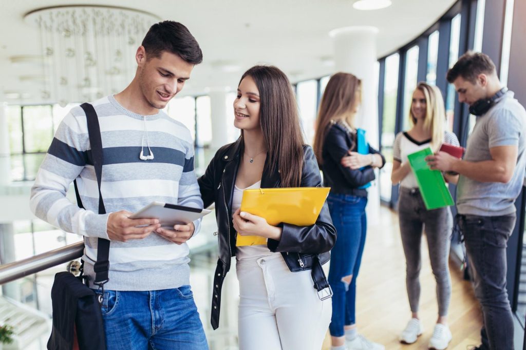 Scuole serali a Cameri