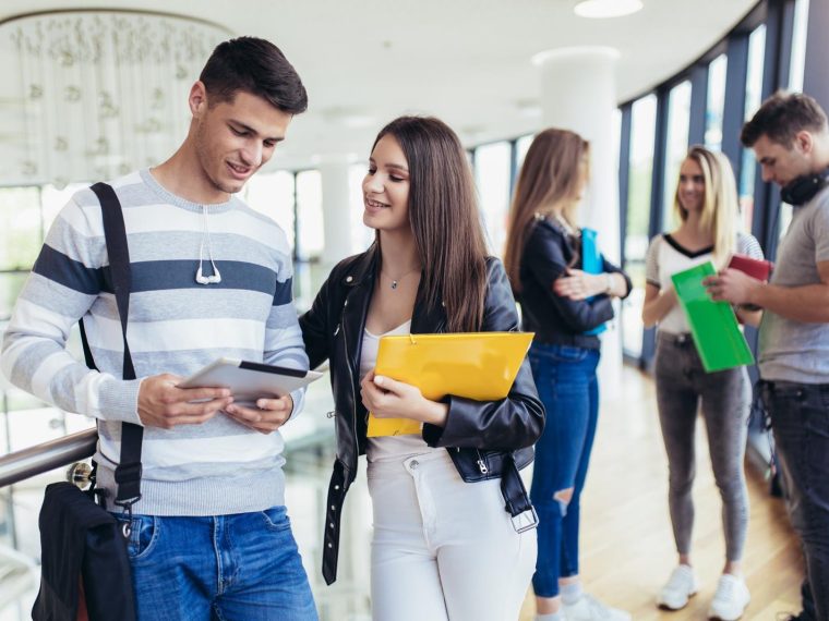 Scuole serali a Cameri